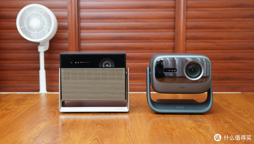万元4K激光投影仪怎么选？坚果N3 Ultra Max与极米RS 10 Ultra 典藏版对比体验