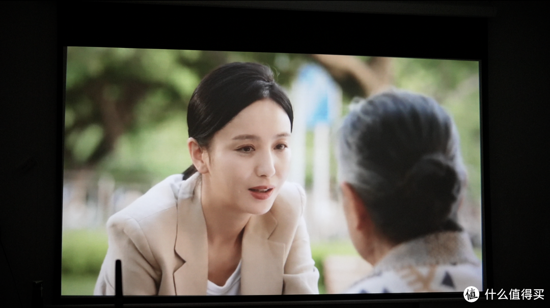 几百块就能让你畅享大屏娱乐新体验,哈趣Q1投影仪开箱分享