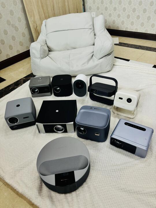 2024年家用投影仪选购指南：高性价比推荐全面解析